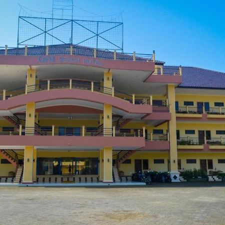 Uni Beach Hotel Pangandaran Exteriér fotografie