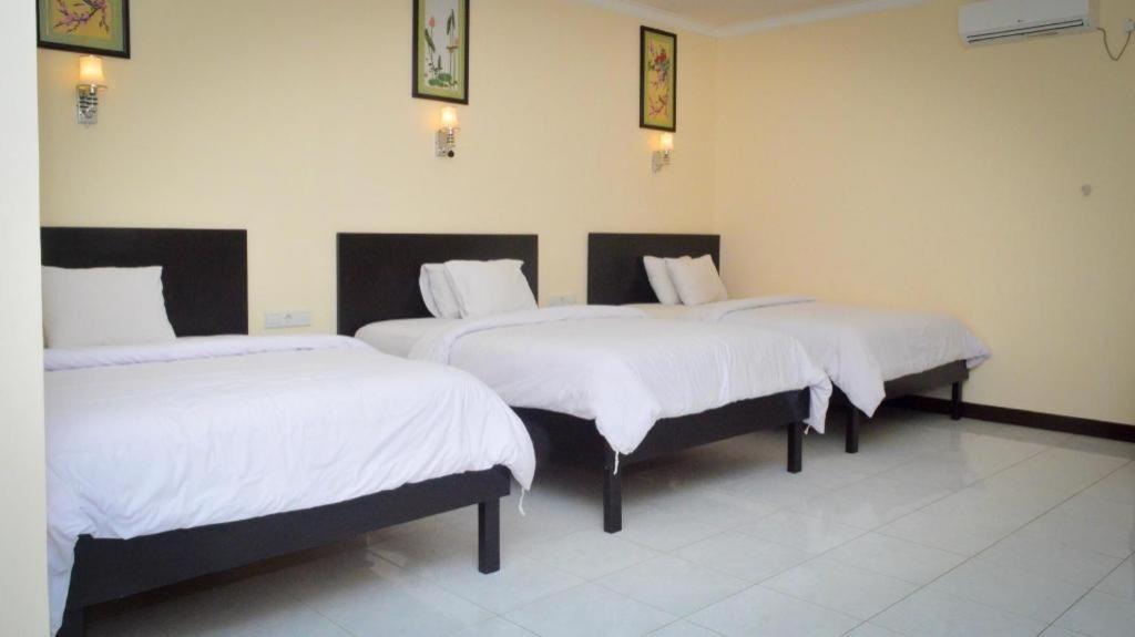 Uni Beach Hotel Pangandaran Exteriér fotografie
